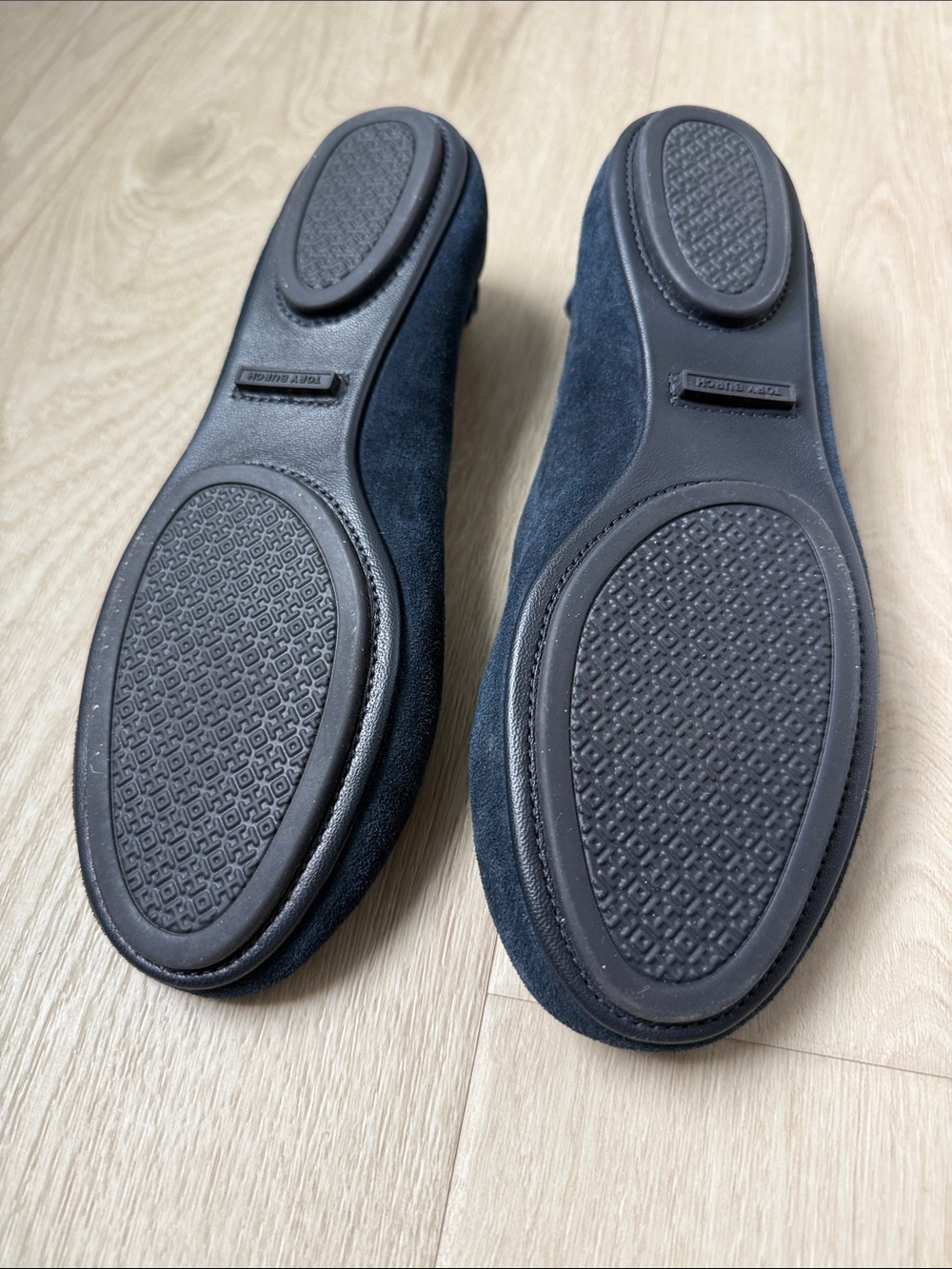 Tory Burch Navy Suede Logo Ballet Flats - Picture 4 of 4